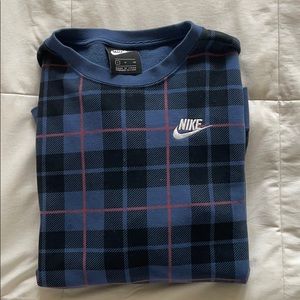 Nike play crewneck